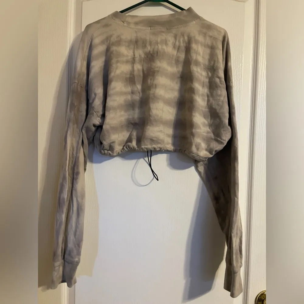 Talentless Gray Tie-Dye Stripe Women's Crop Top Sz L/XL Adjustable Bottom - Image 2