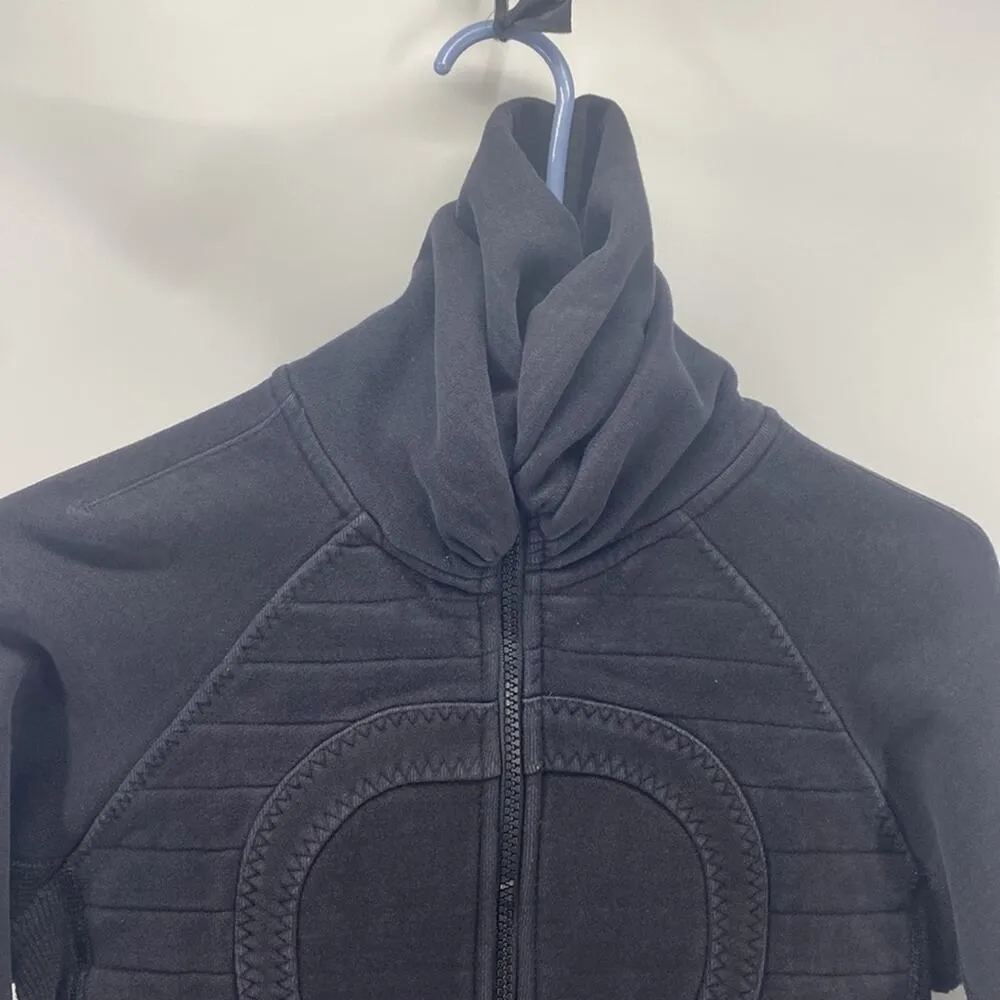 Lululemon Scuba black Jacket Sweater Yoga full Zip sz 4 athletic workout - Image 3