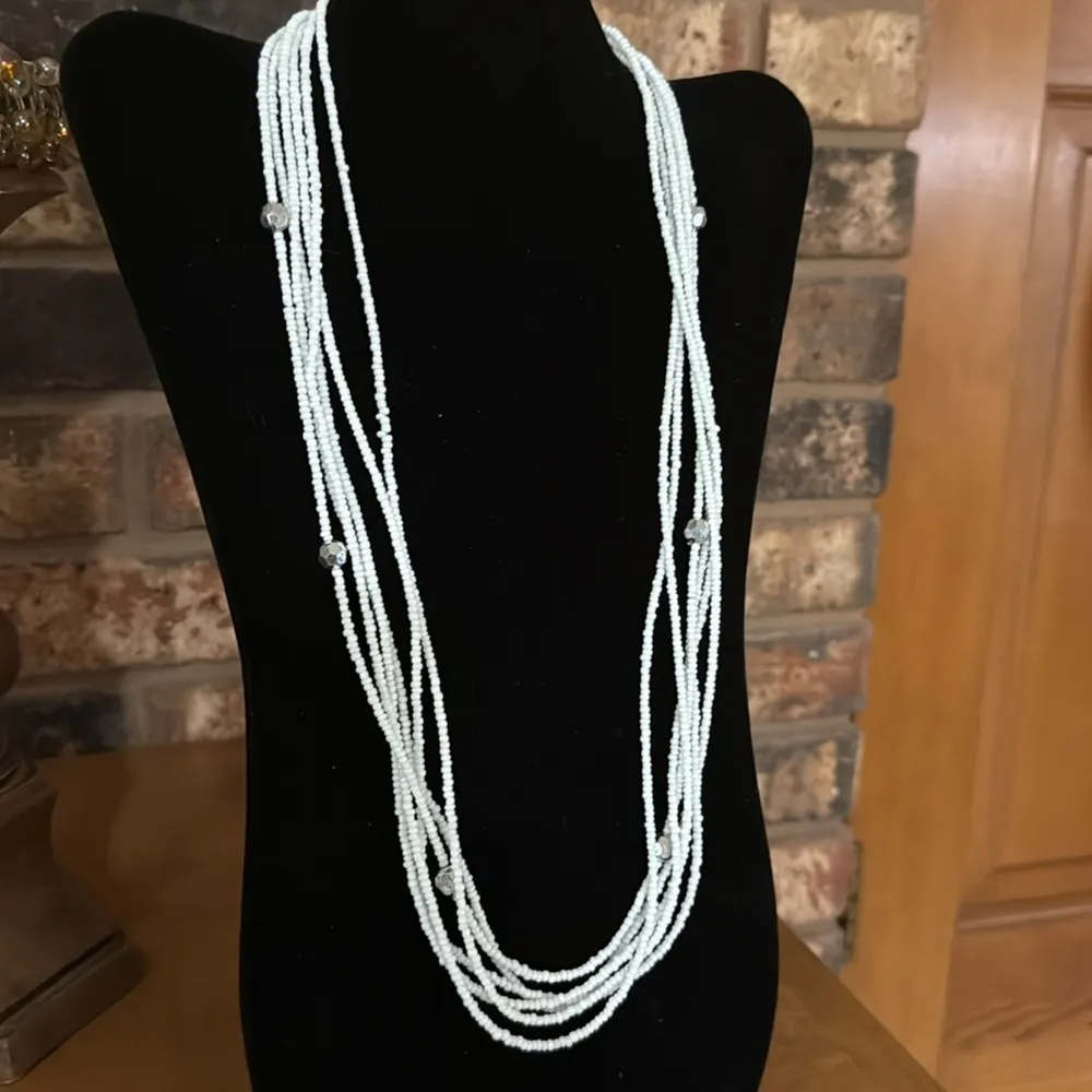 Vintage 6 Strand white seed bead necklace silvertone accent beads & earrings set - Image 4