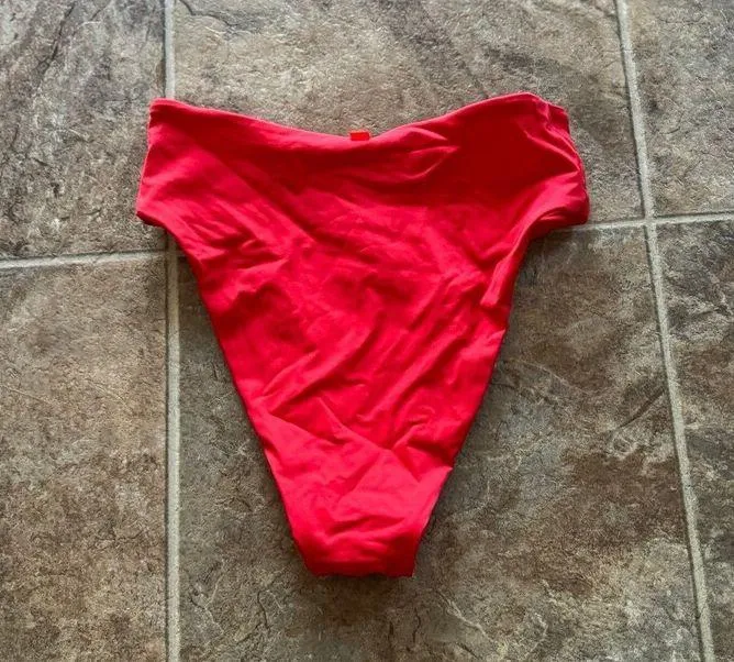 Skims Signature Swim Mid Waist Bottom Ruby Size XXS - Image 8