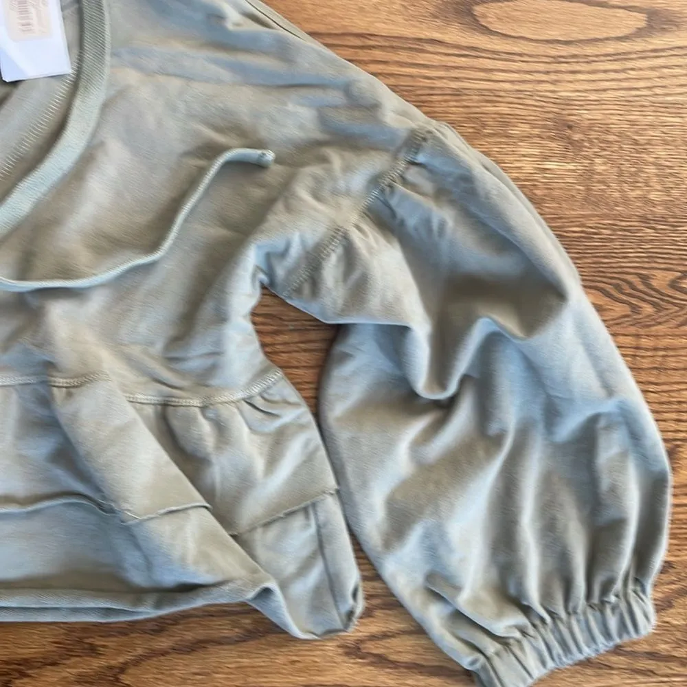 NWT Grade and Gather V Neck Hoodie Cropped Sweatshirt Light Green Size S - Image 10