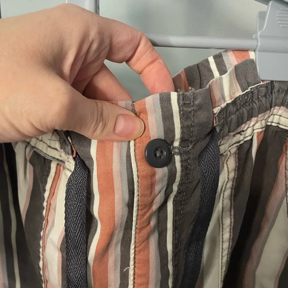 American Eagle striped garbage bag jogger style pants size‎ large - Image 7