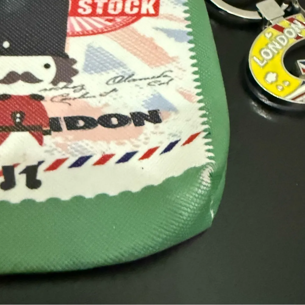 Nw1 London PVC Vinyl Coin Purse with Keychain Red - Image 6