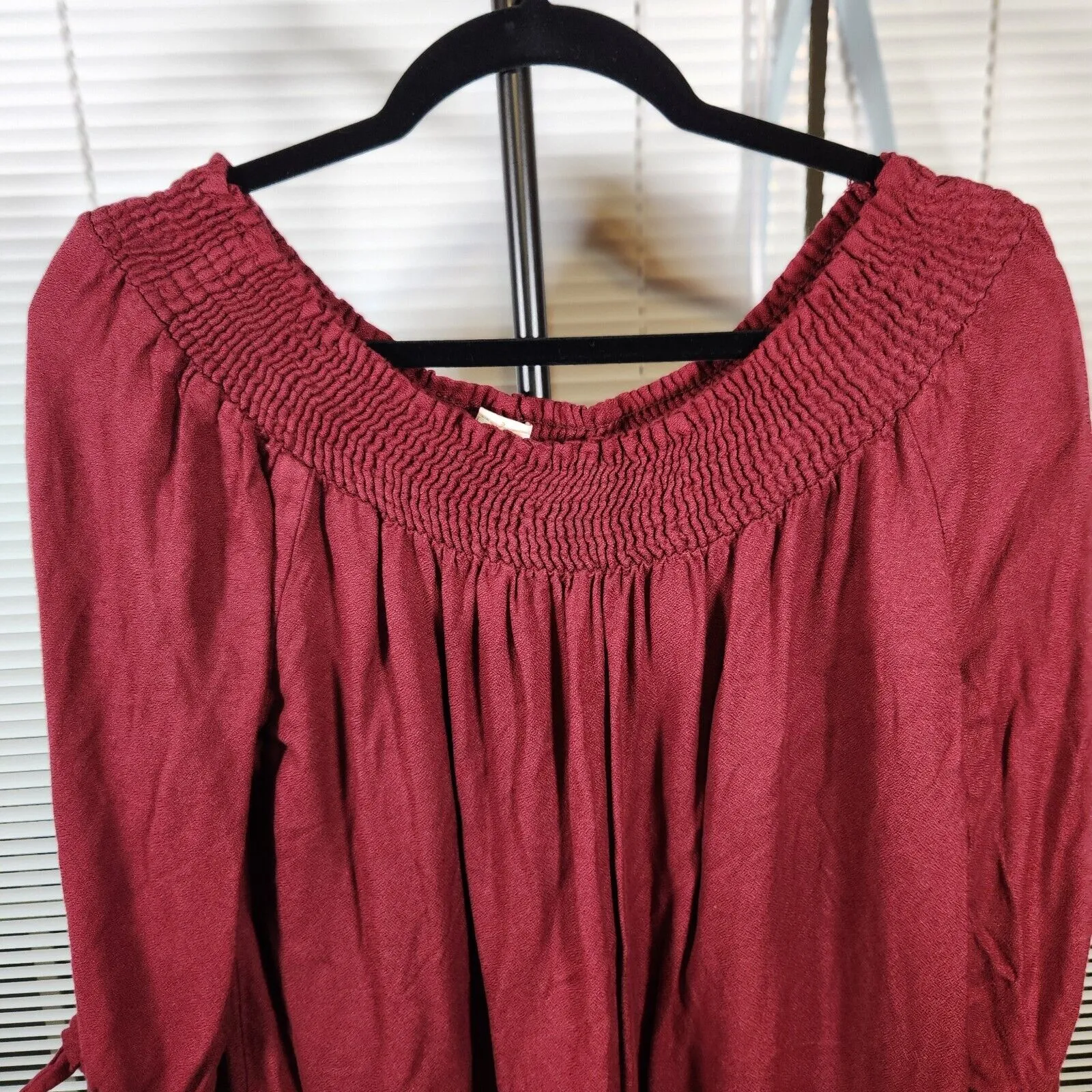 Mud Pie Large $62 Maroon Elle Off Shoulder Stretch Ruched 3/4 Sleeve Shift Dress - Image 4