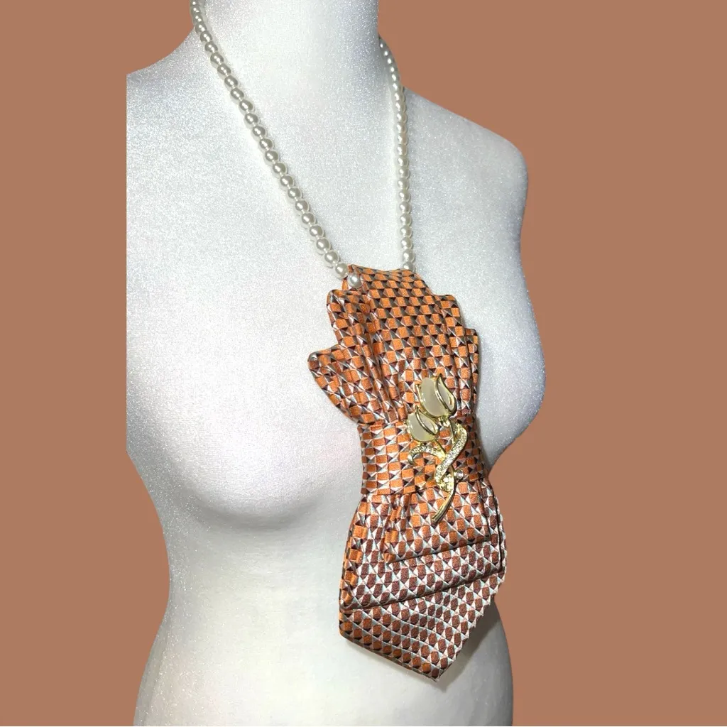 Geometric copper Patterned Brown neckTie necklace with Pearl Brooch. New - Image 4