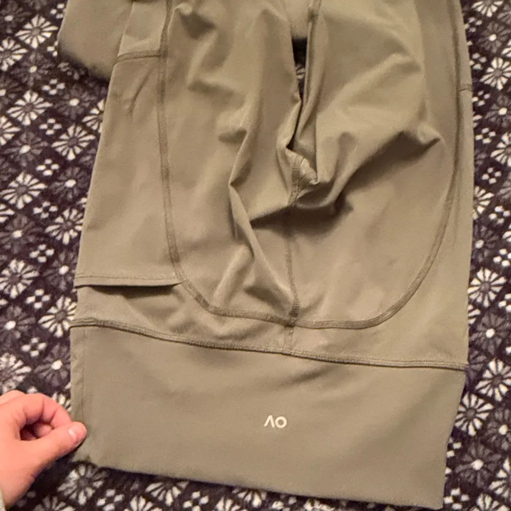 Outdoor Voices Leggings - Image 3