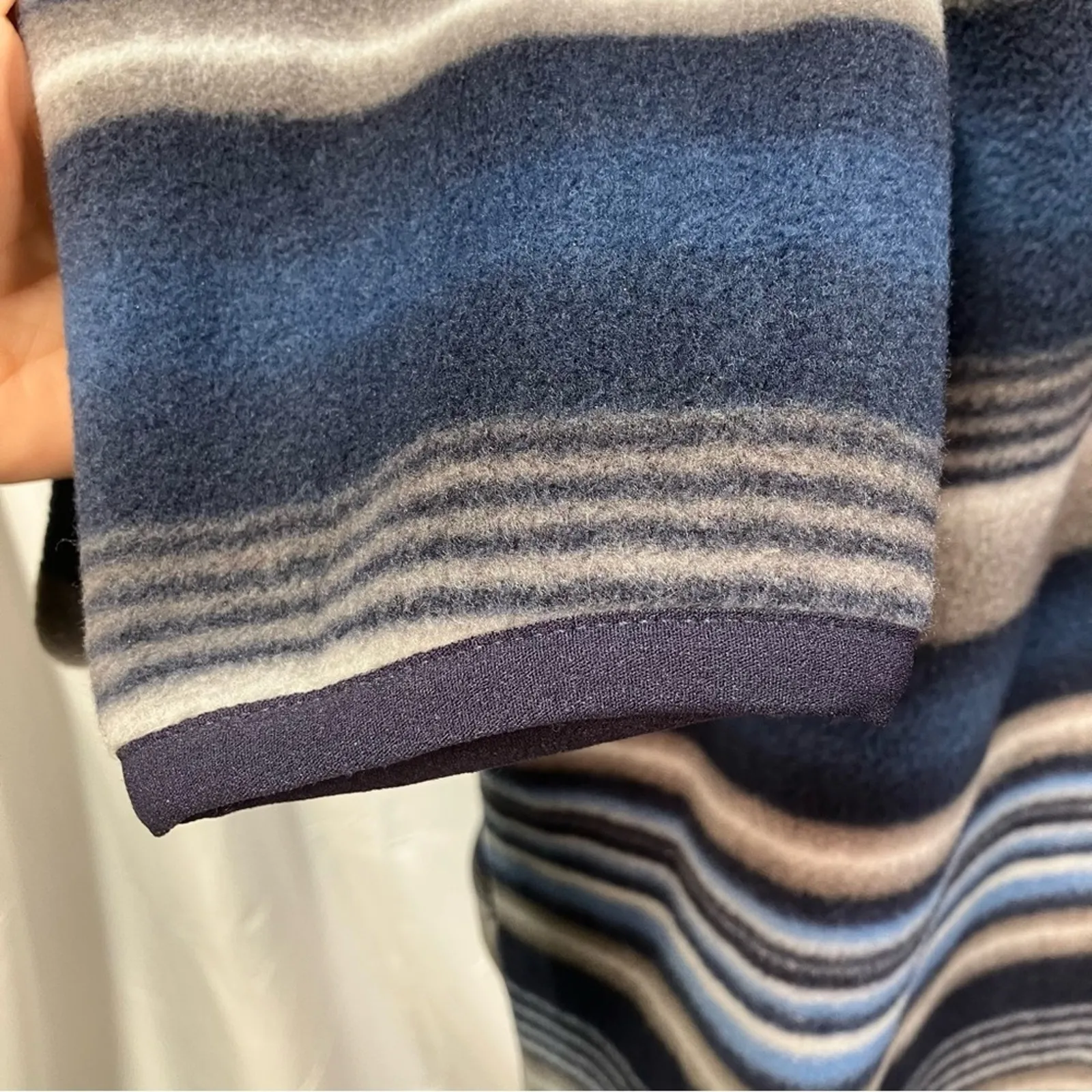 Southern‎ Grit Tundra Fleece Pullover Snap Striped Blue Grey Southwestern Womens - Image 6