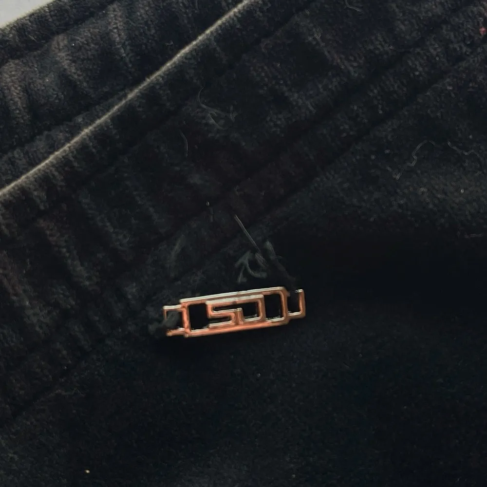 St John Sport • Black Velour Loose Pants - Image 3