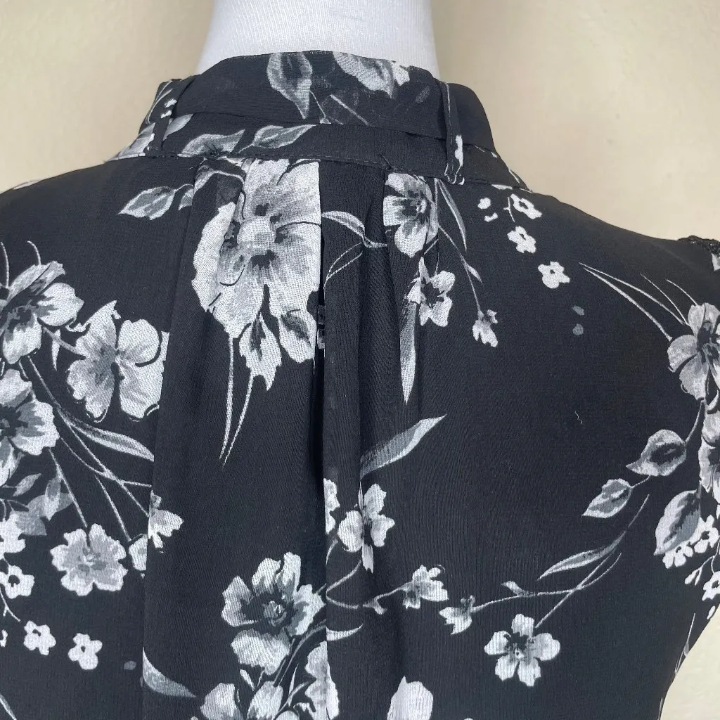 Black Floral Lace Cap Sleeve Tie Neck Lightweight Blouse Medium Career - Image 7
