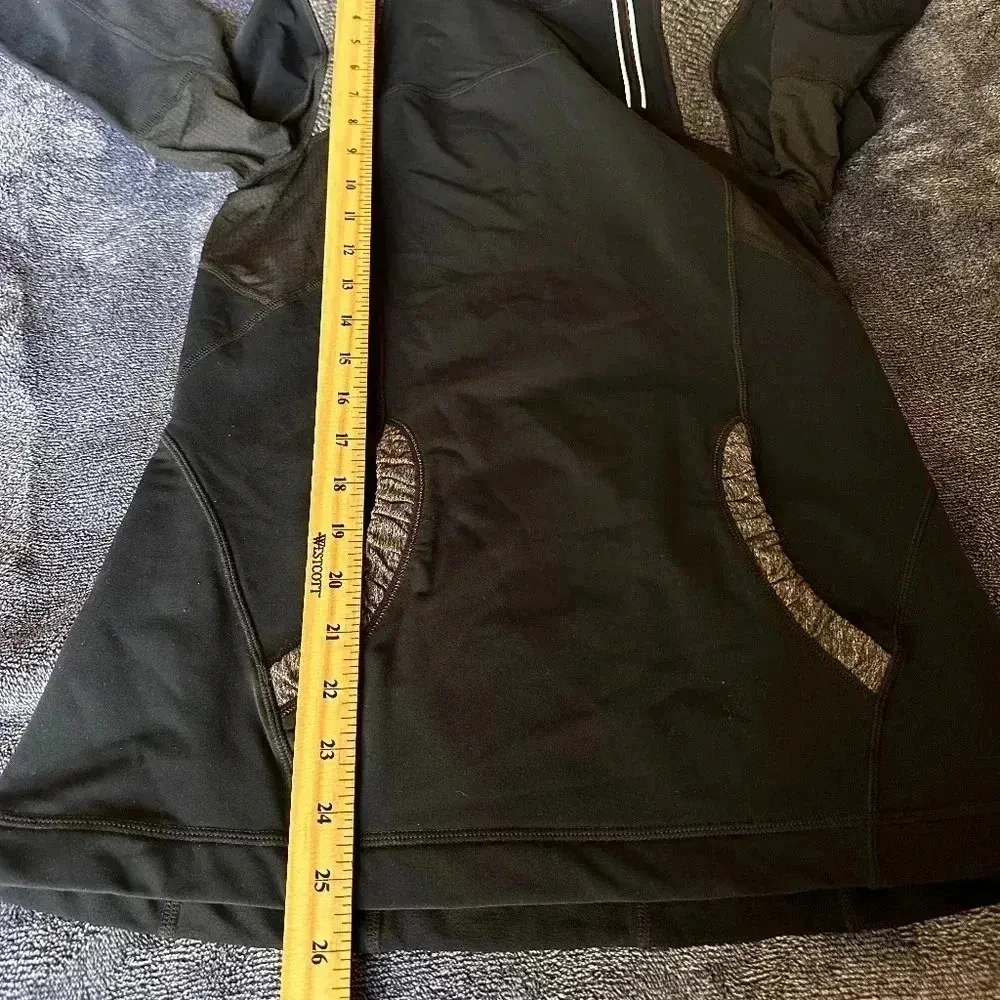 Lululemon Run: Back On Track Pullover size 6 - Image 4