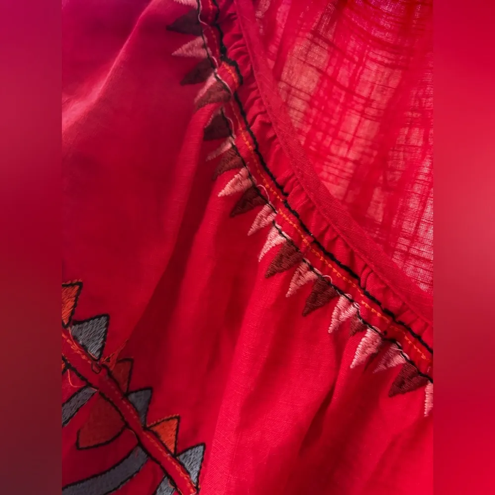 Free People Wind in Her Hair Red Embroidered
Puff Sleeve Blouse Sz M - Image 5