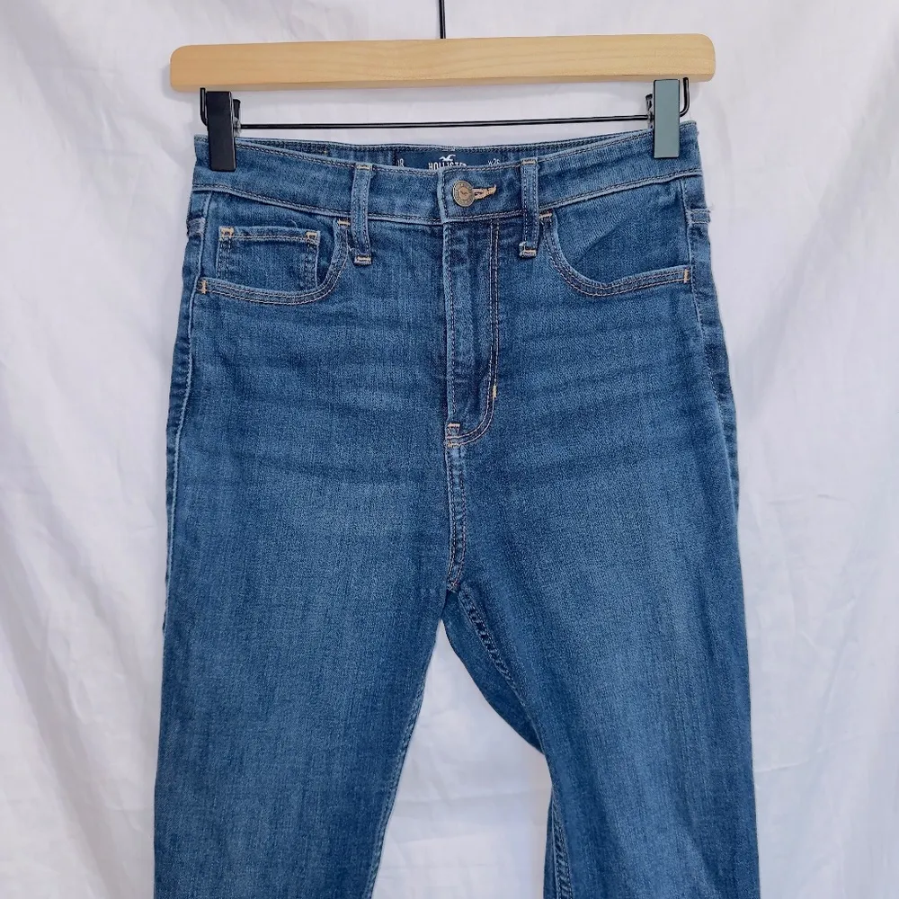 Hollister Soft Stretch Dark Wash Denim Ultra High Rise Super Skinny Jean size 26 - Image 3