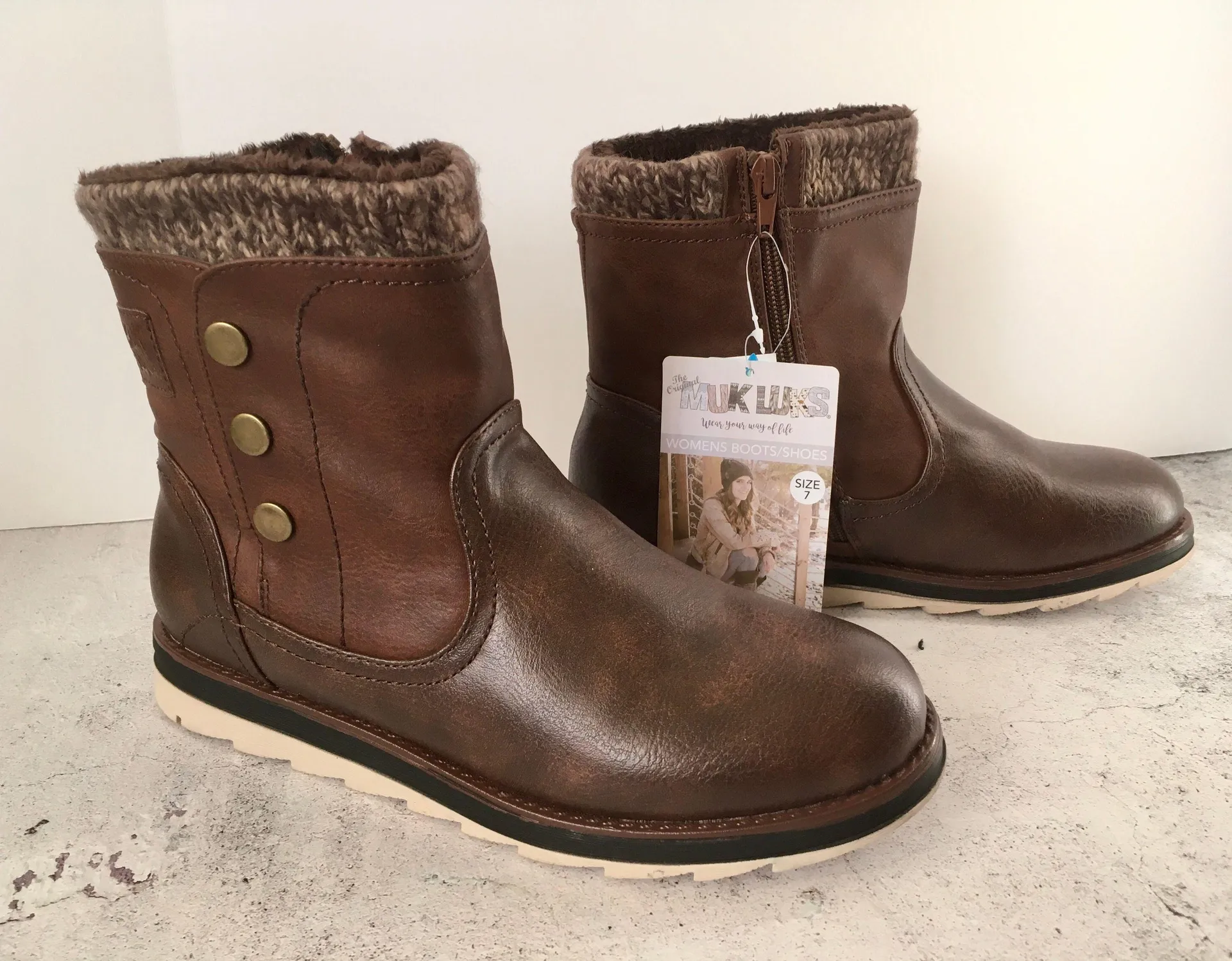 Muk Luks Winter Boots, Size 7 Brown - Image 3