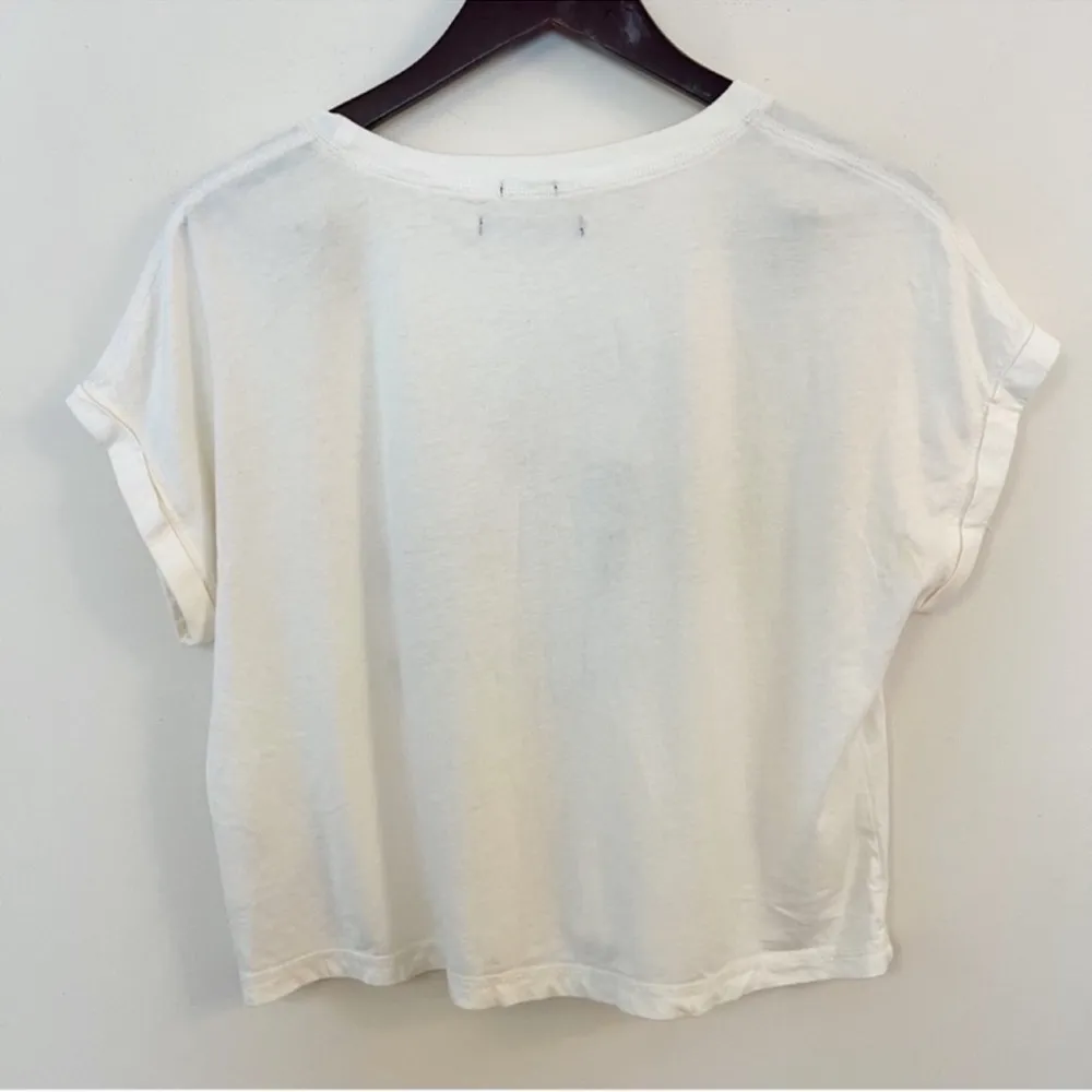 Abercrombie & Fitch Floral Embroidered Graphic T-shirt Cropped Cotton Size Small - Image 5