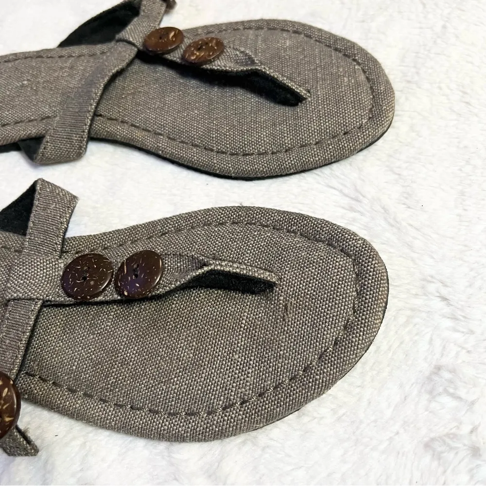 Sanuk Rasta Olive Green Flat Sandals with Brown Button Accents Women’s Size 6 - Image 5