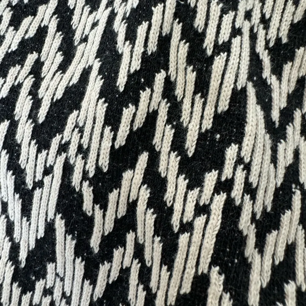 Ella Moss Black and White Patterned Top - Image 4