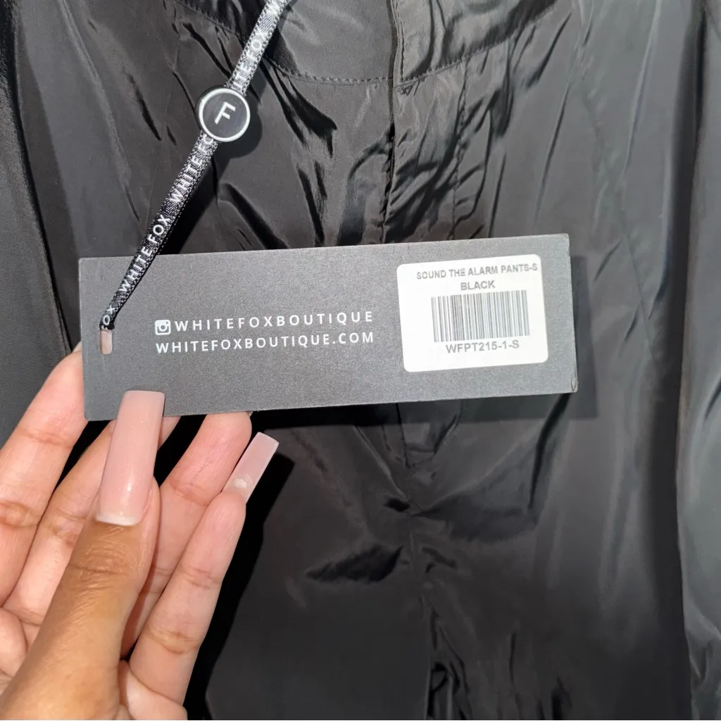 White Fox Boutique Sound The Alarm Cargo Pants in Black - Image 9