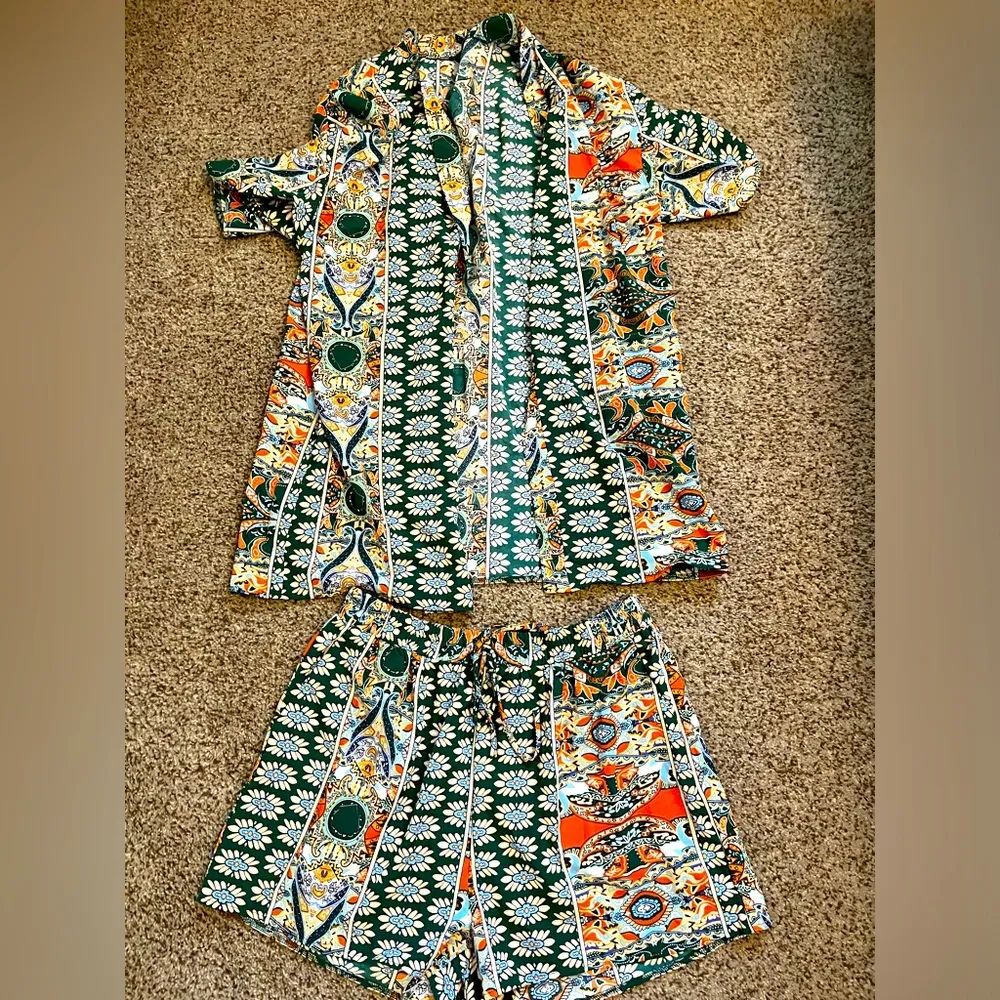 Shirt and shorts set - Image 3