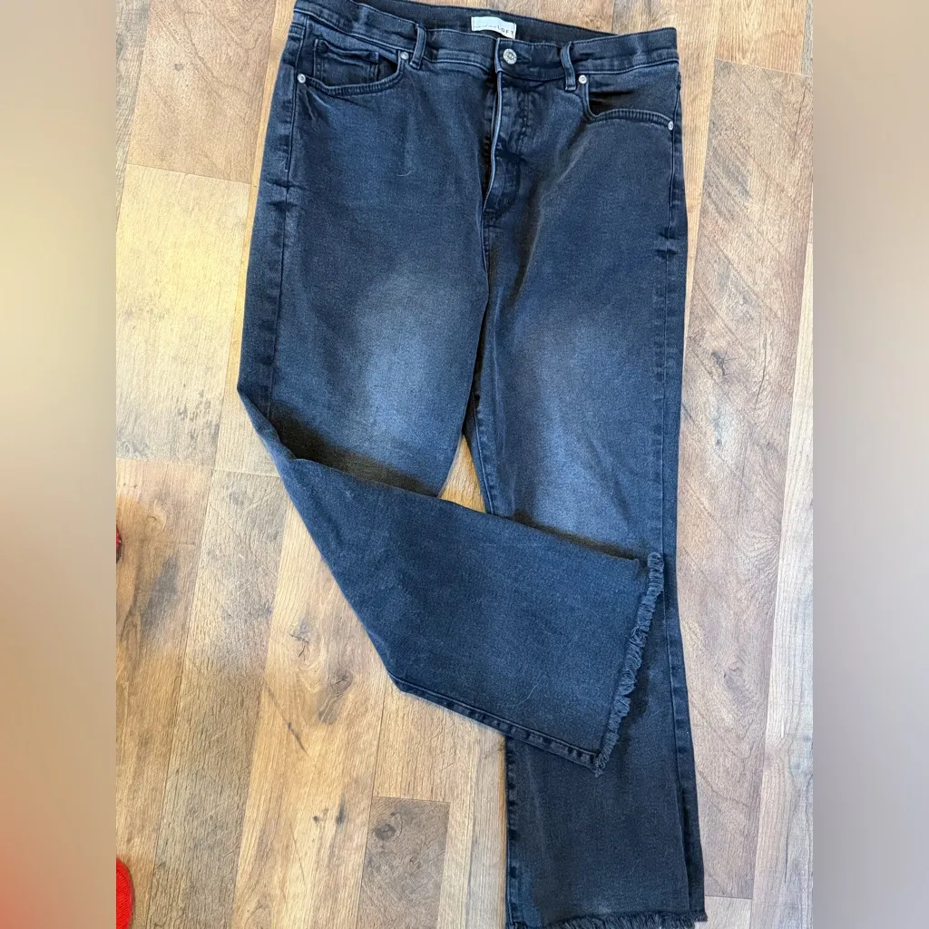 LOFT Women Black Bootcut Jeans The Kick Crop Size 32 x 29 inseam - Image 4