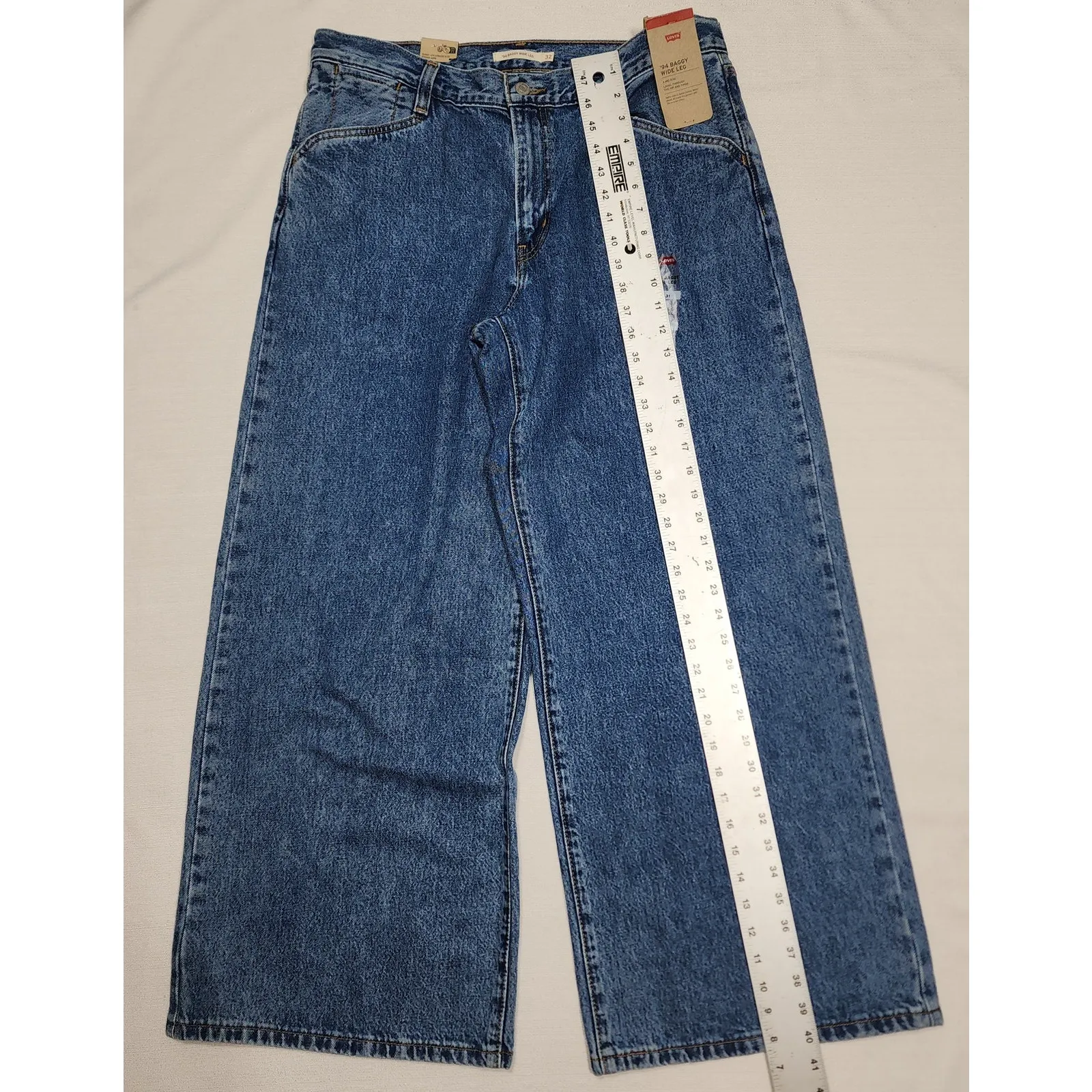 Levi's 94 baggy wide leg mid rise loose hips and thigh W32''x L31'' women's - Image 2