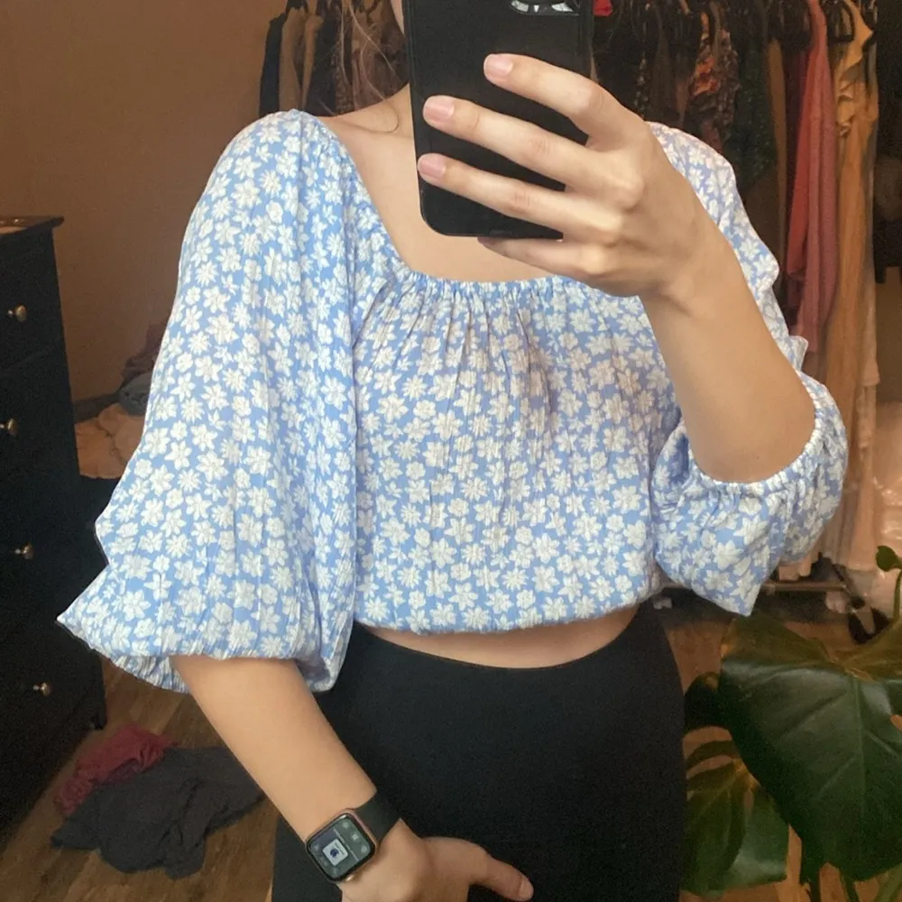 Sun city Billabong Floral Crop Top NWT - Image 7