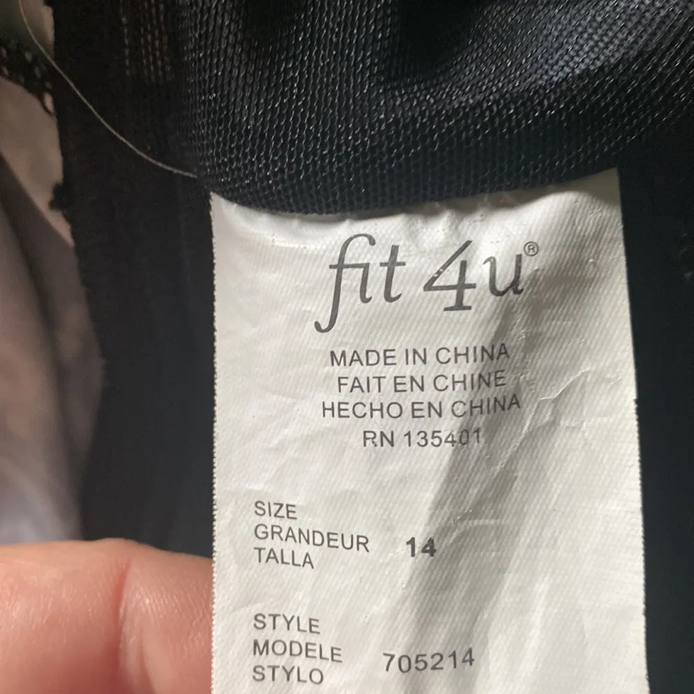 {FIT 4 U } ~ Padded built in bra ~ adjustable straps tankini ~ long back & front Blue Size 14 - Image 8