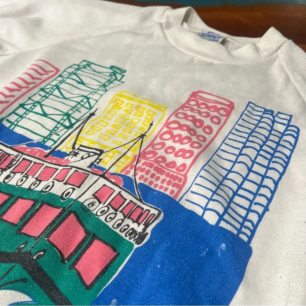 Vintage Ben Sprout Hong Kong CityScape Water Ferry Travel Sweatshirt white blue Size M - Image 3