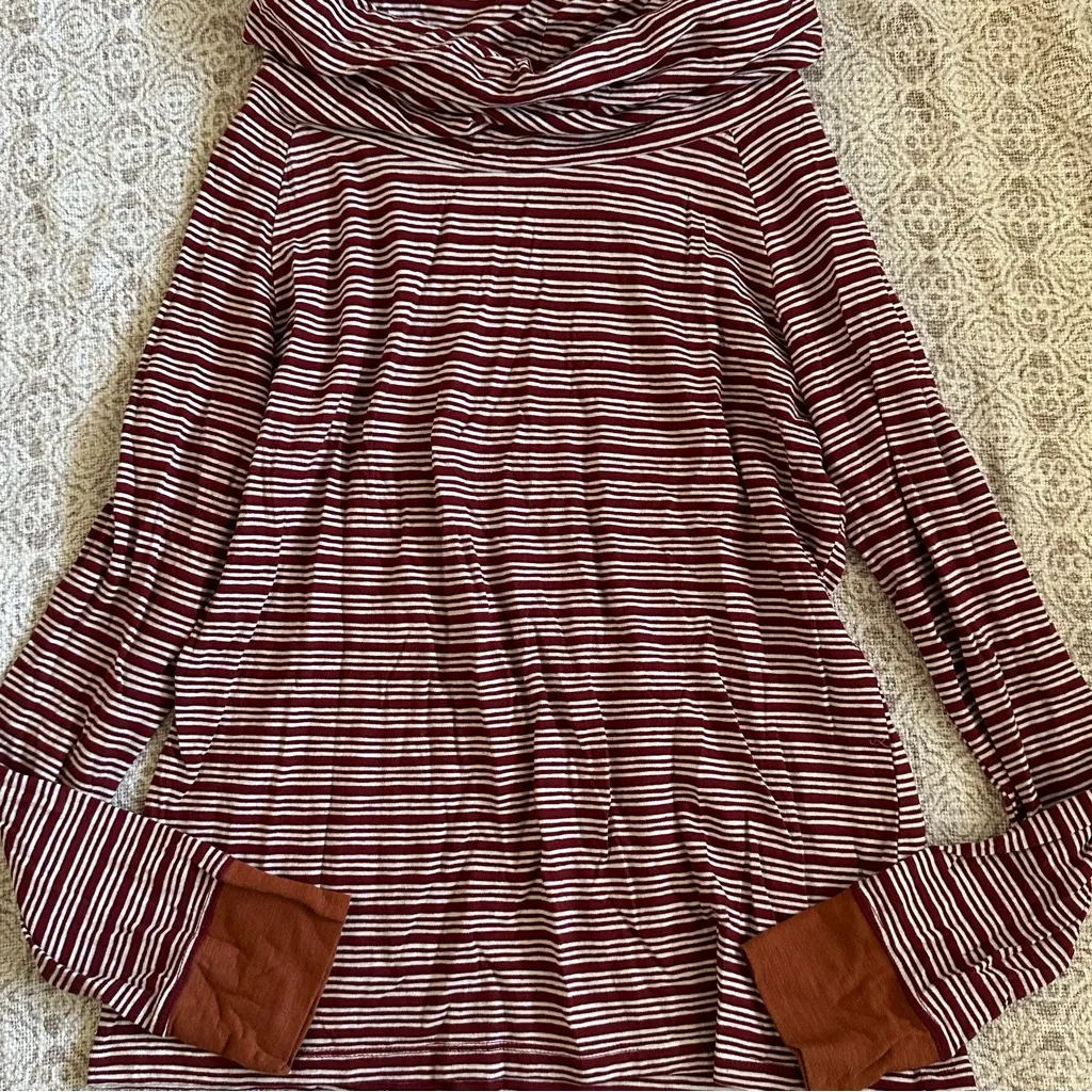 Toad&Co Stripe Out Boat Twist Tee Shirt Red - Image 2