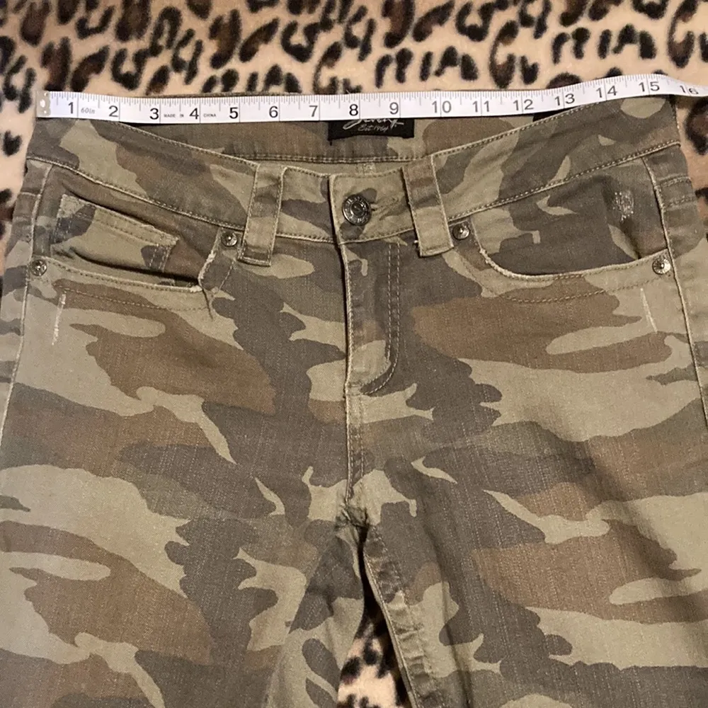 SEVEN 7 Jeans Women’s Size 8 Camouflage Skinny Jeans Distressed - Image 11