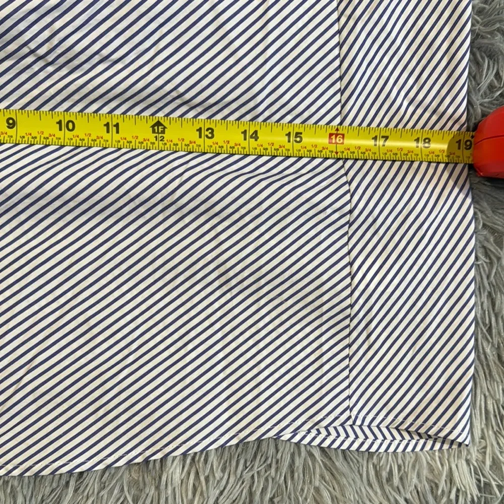 White House Black Market Gray Asymmetrical Ruffled Blouse - Image 8