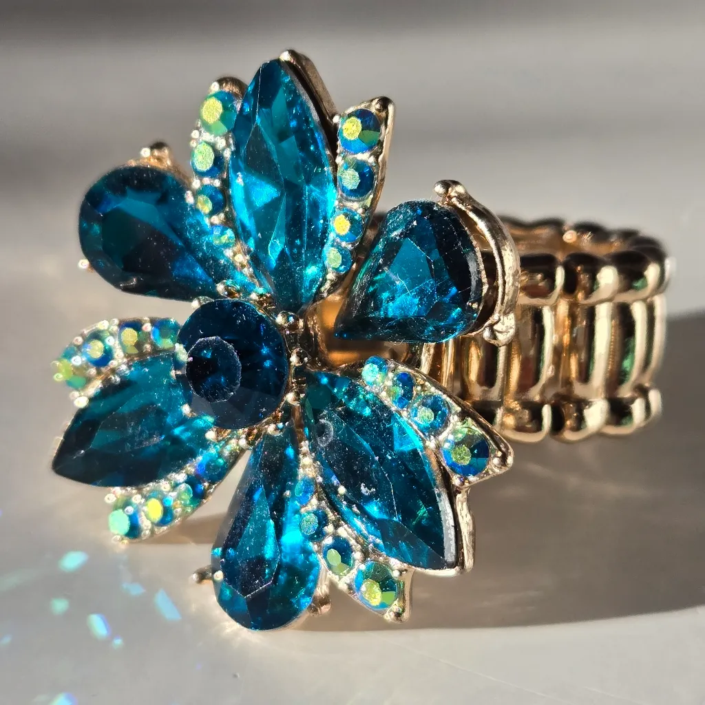 Turquoise Blue Flower Crystal and Gold Adjustable Ring - Image 5