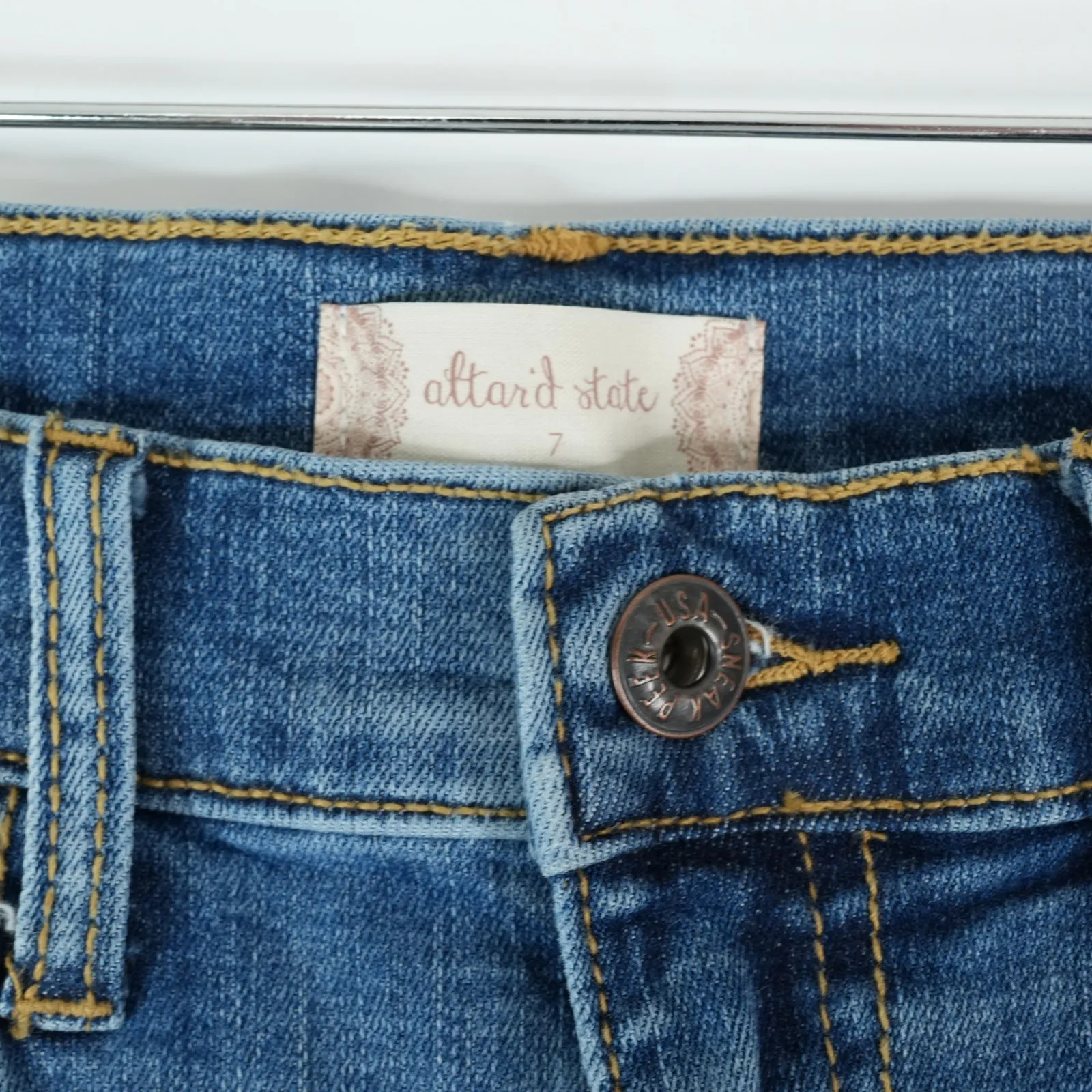 Altar'd State Jeans Womens 7/W28 (28x31) Distressed Flare High Rise Raw Hem - Image 5