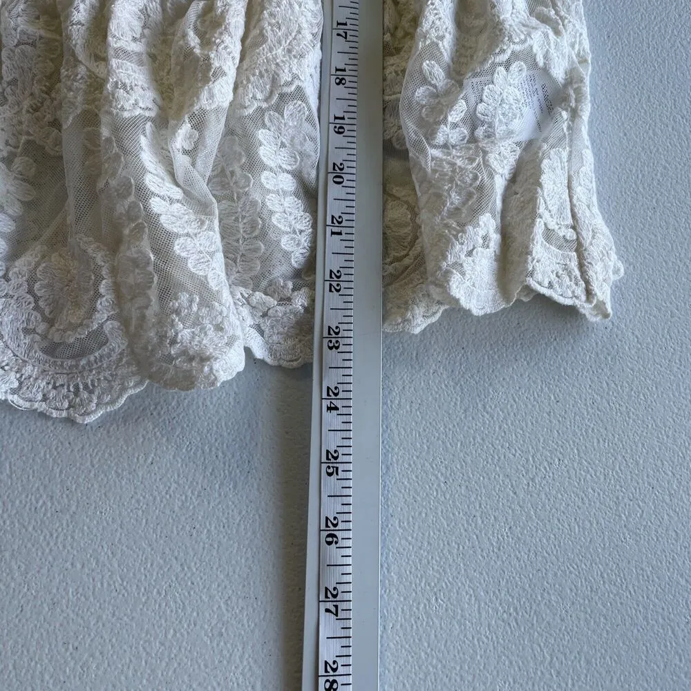 KIMCHI BLUE Women's Top Ivory Sheer Mesh Embroidered Tiered Hem Blouse Size M - Image 10