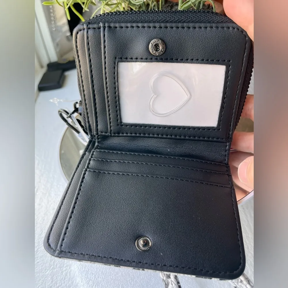 Betsey Johnson Snakeskin Print Zip Wristlet Wallet XO Skully NWT - Image 3