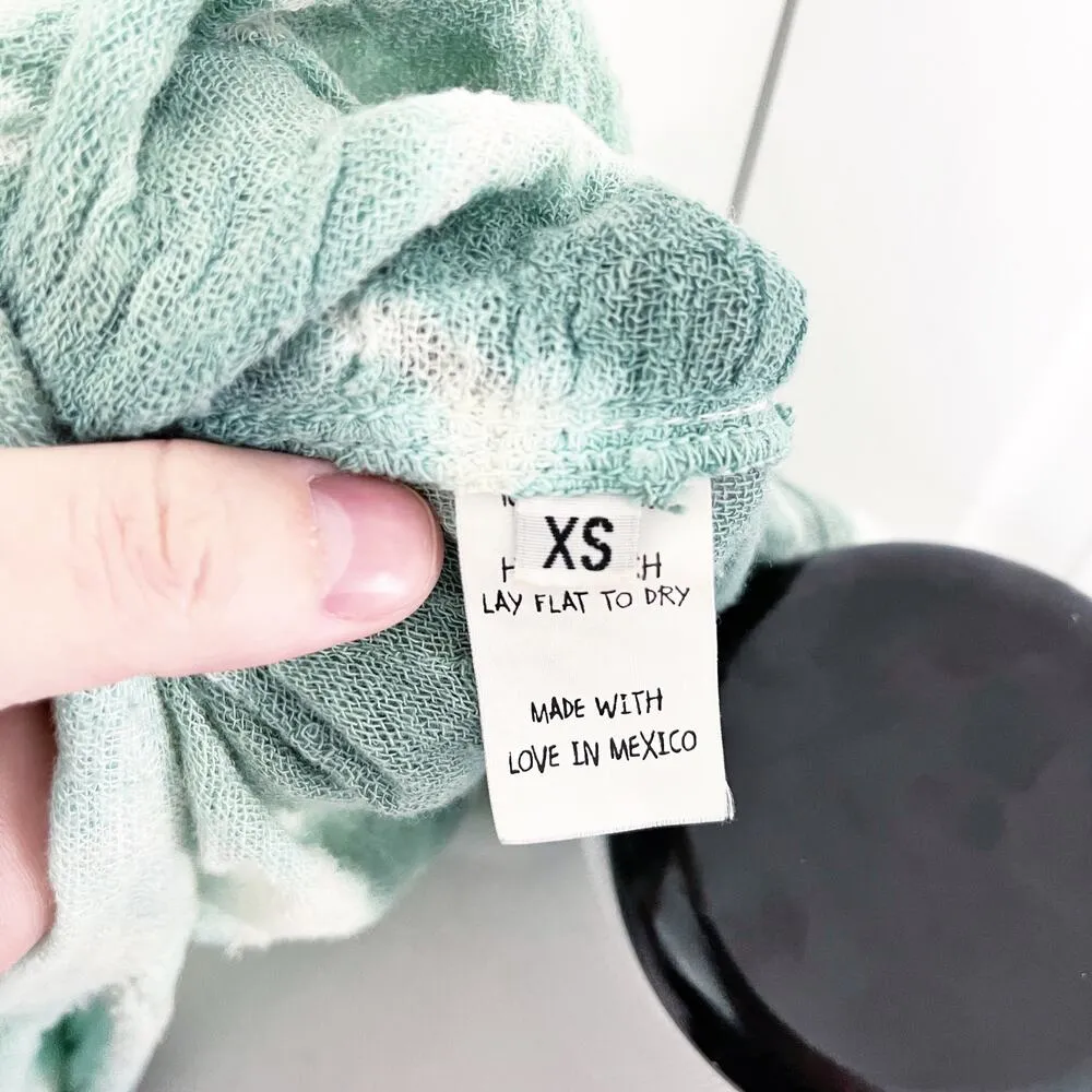 Jen's Pirate Booty Tie Dye Grenada Crop Top - Image 7