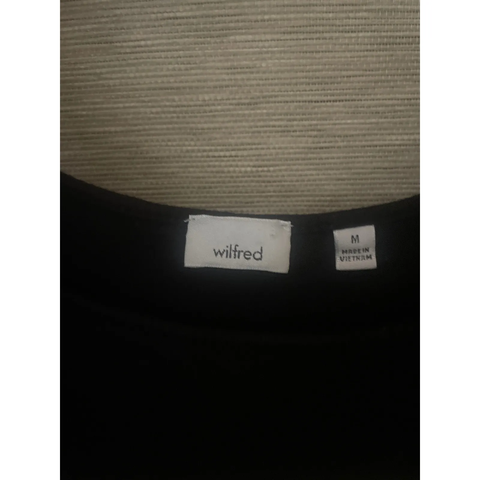 Aritzia WILFRED Assonance Midi Dress Pockets MINIMALIST CASUAL Size M Black - Image 4