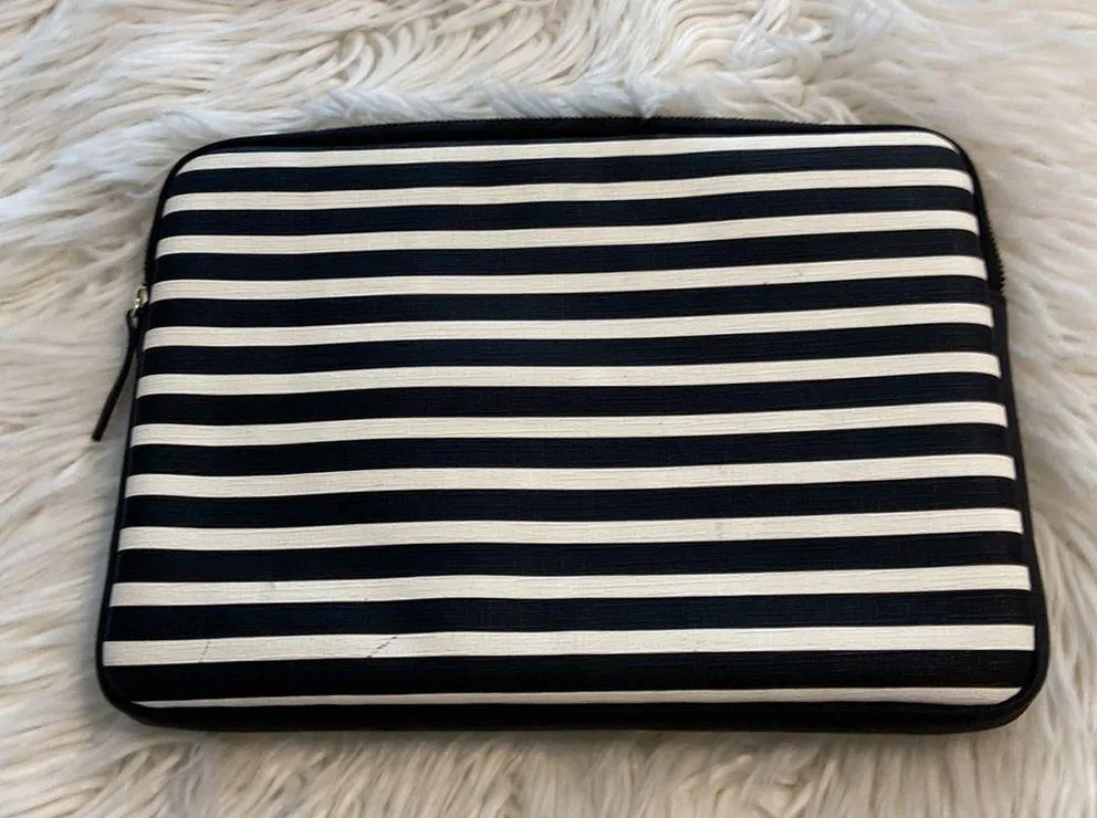 KATE SPADE Laptop case see all photos for design and measurements - Image 12
