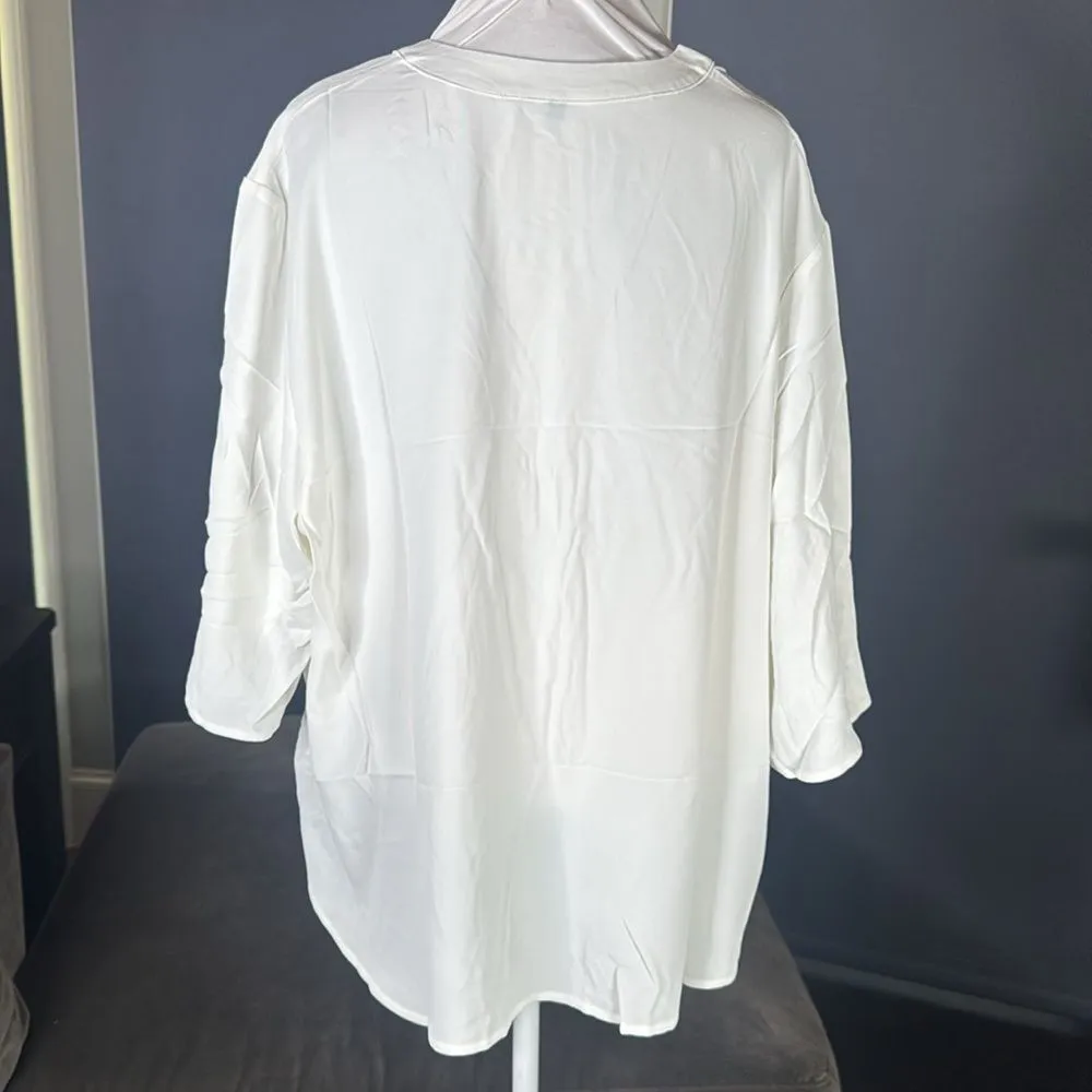 Women’s White Plus Sized V - Image 9