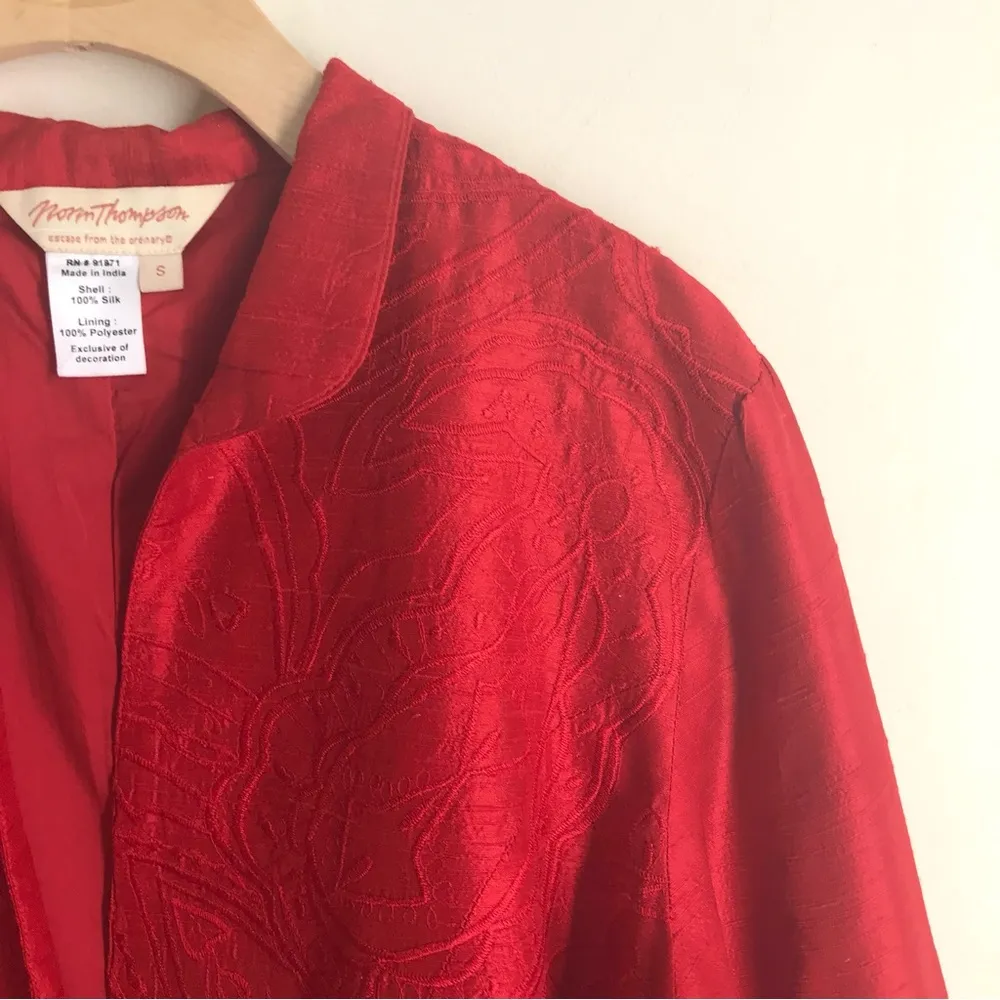 Norm Thompson Vintage Silk Red Embroidered Open Front Blazer Jacket size S - Image 3