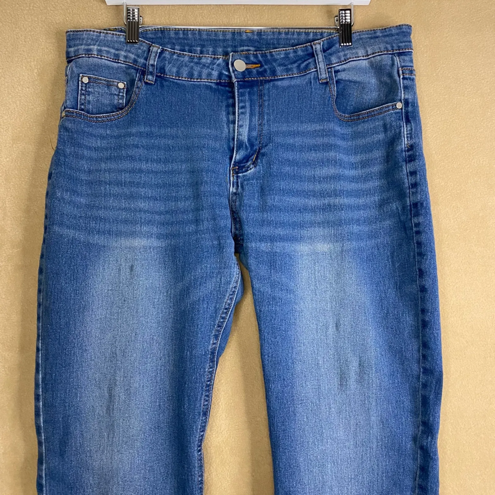 Women's Blue Denim Jeans Embellished Pockets Bootcut Medium Wash Sz XL +FLAW GUC - Image 3