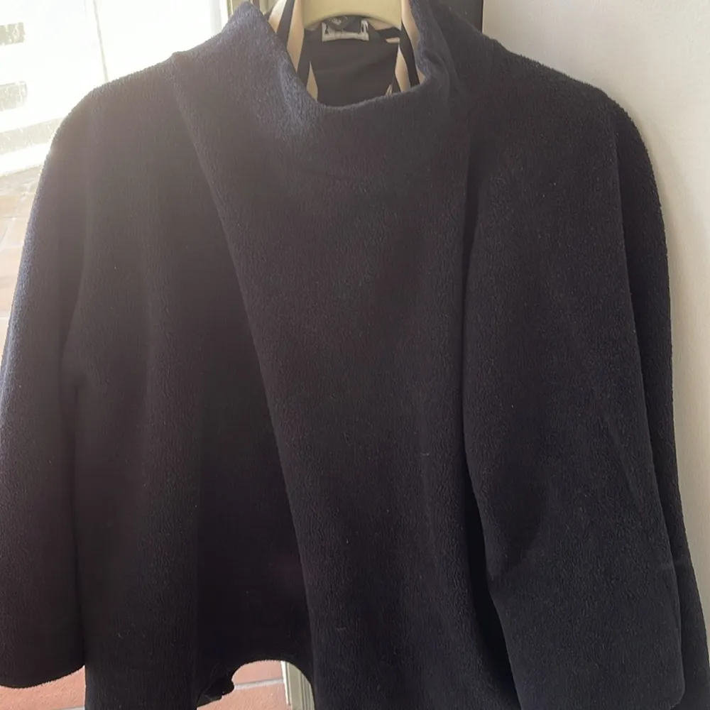 Fleece cowl neck Poncho Black EUC One size fits most - Image 2