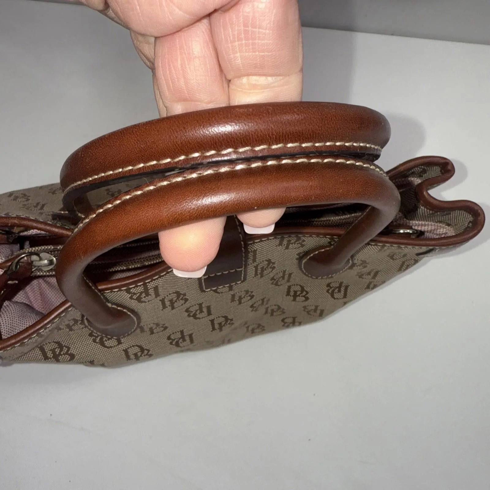 Vintage Dooney & Bourke Y2K Old Money Classic Leather Canvas Satchel Bag Purse - Image 5