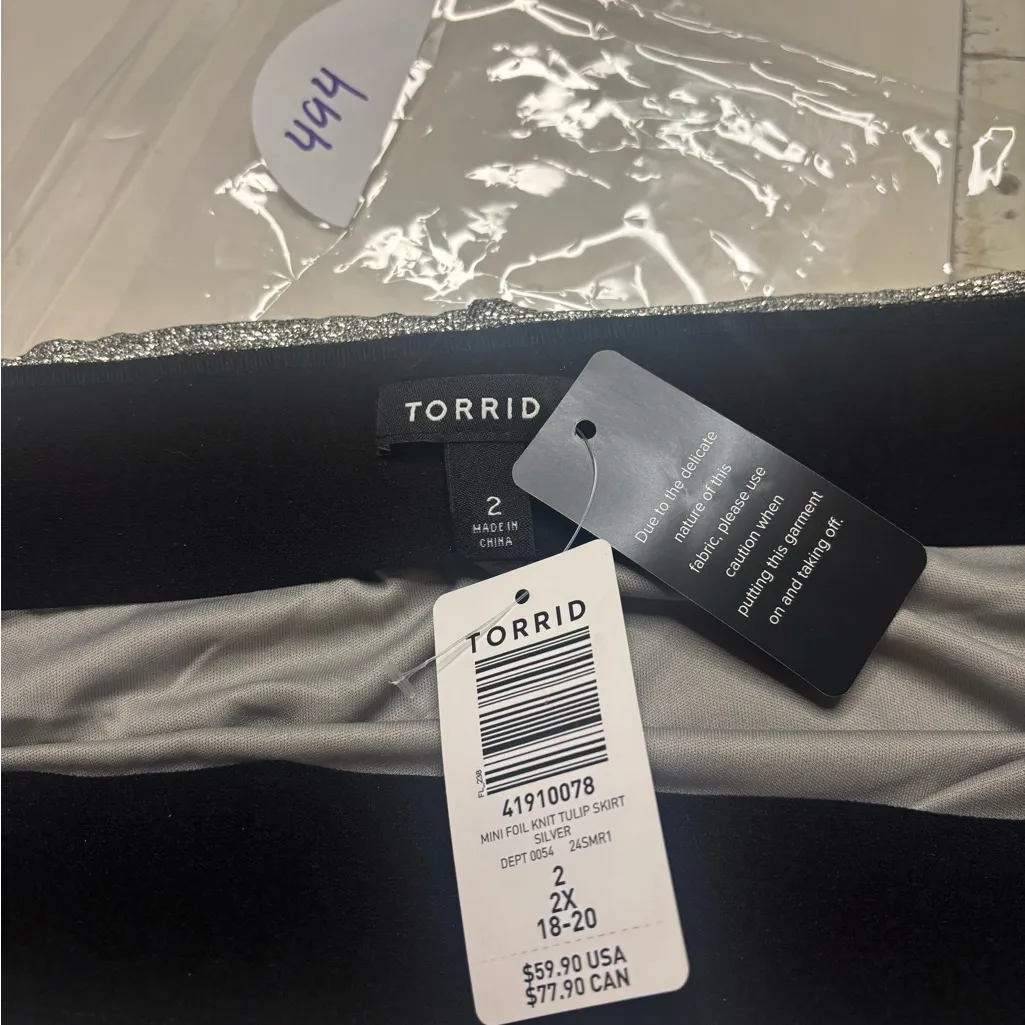 Torrid Mini Foil Knit Tulip Skirt Silver Elastic Waist Party Size 2X New Whimsy - Image 6