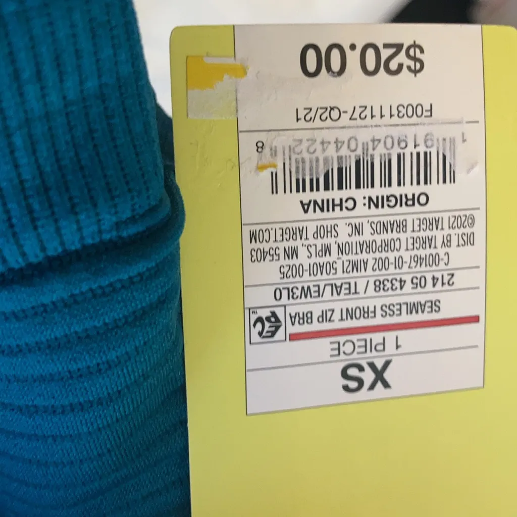 FINAL MARKDOWN Ladies’ NWT all in motion Sports Bra (XS) - Image 4