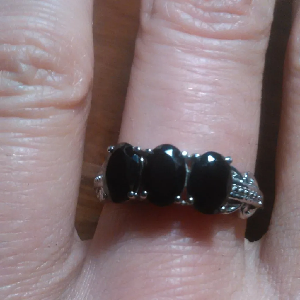 Thai Black Spinel Stainless Steel Ring (Size 8) - Image 3