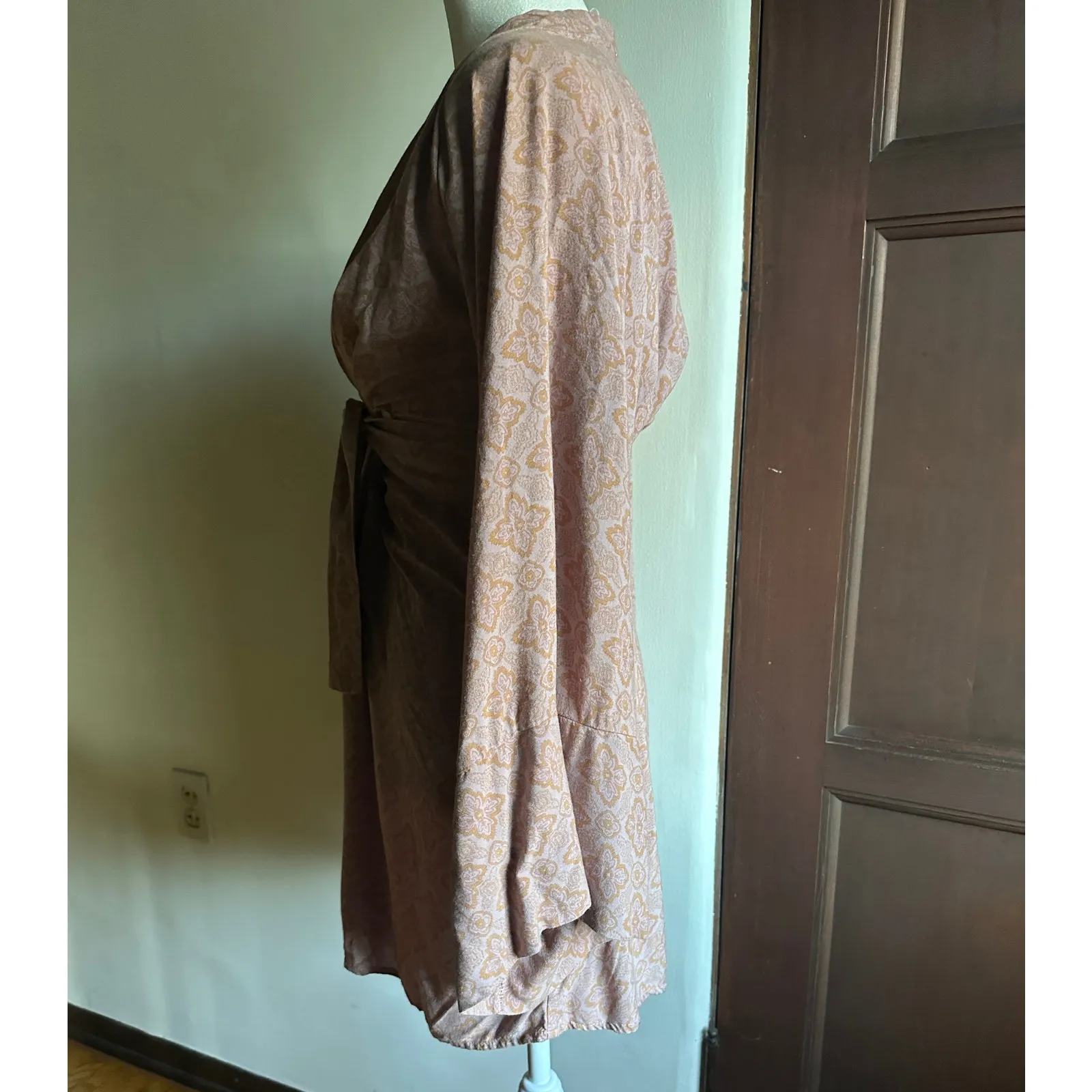 JEN'S PIRATE BOOTY Contessa Mini Dress Bell Sleeve Wrap Kimono Pink Extra Small - Image 3