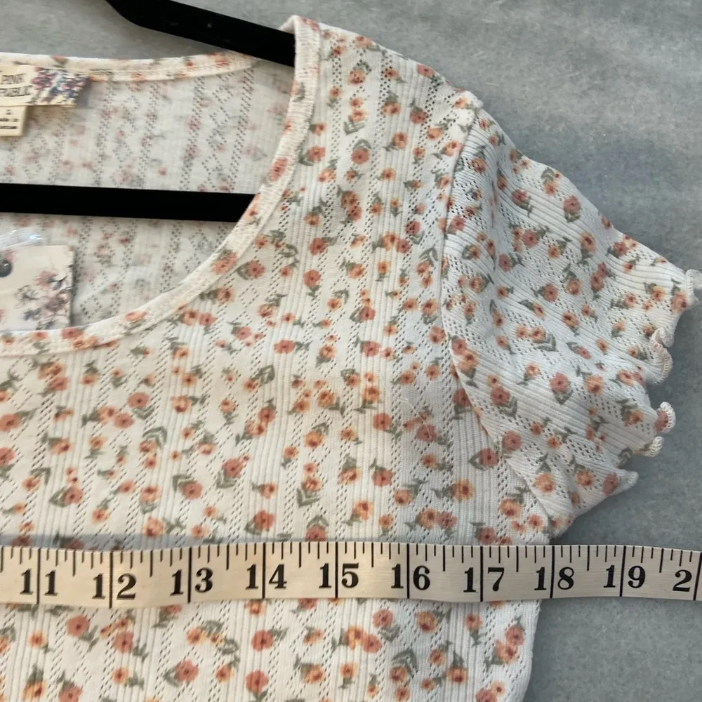 NWT Pink Republic Size L Pink Rose Lettuce Hem Short Sleeve Crop Top Henley - Image 7