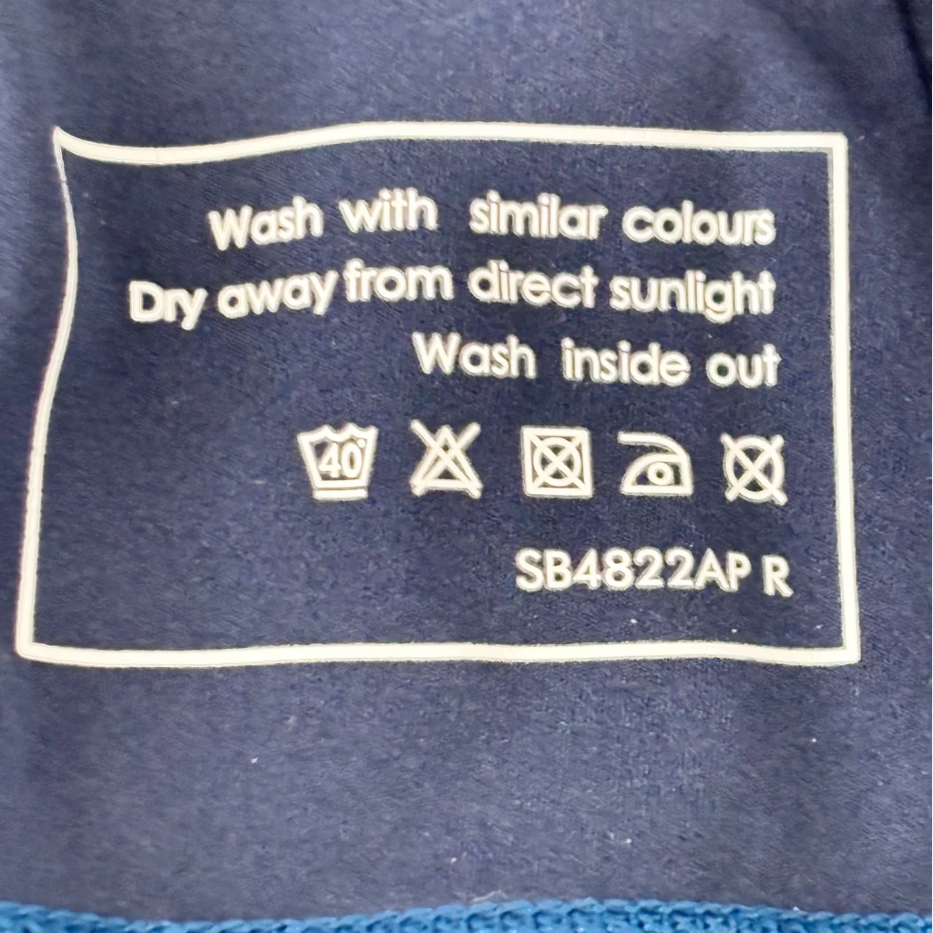 Sweaty Betty Power 6" Biker Shorts in a blue floral print Size 12 - Image 9