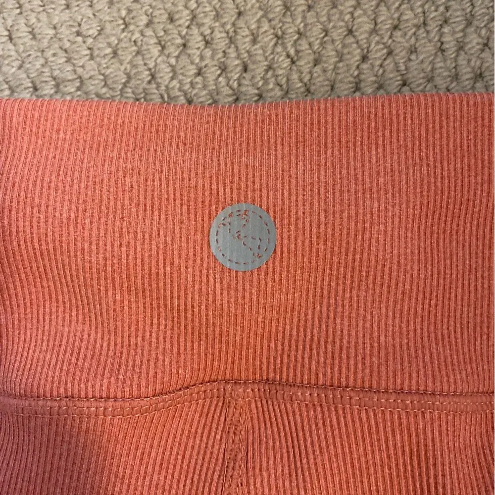 Threads 4 Thought large ribbed leggings in rose - Image 4