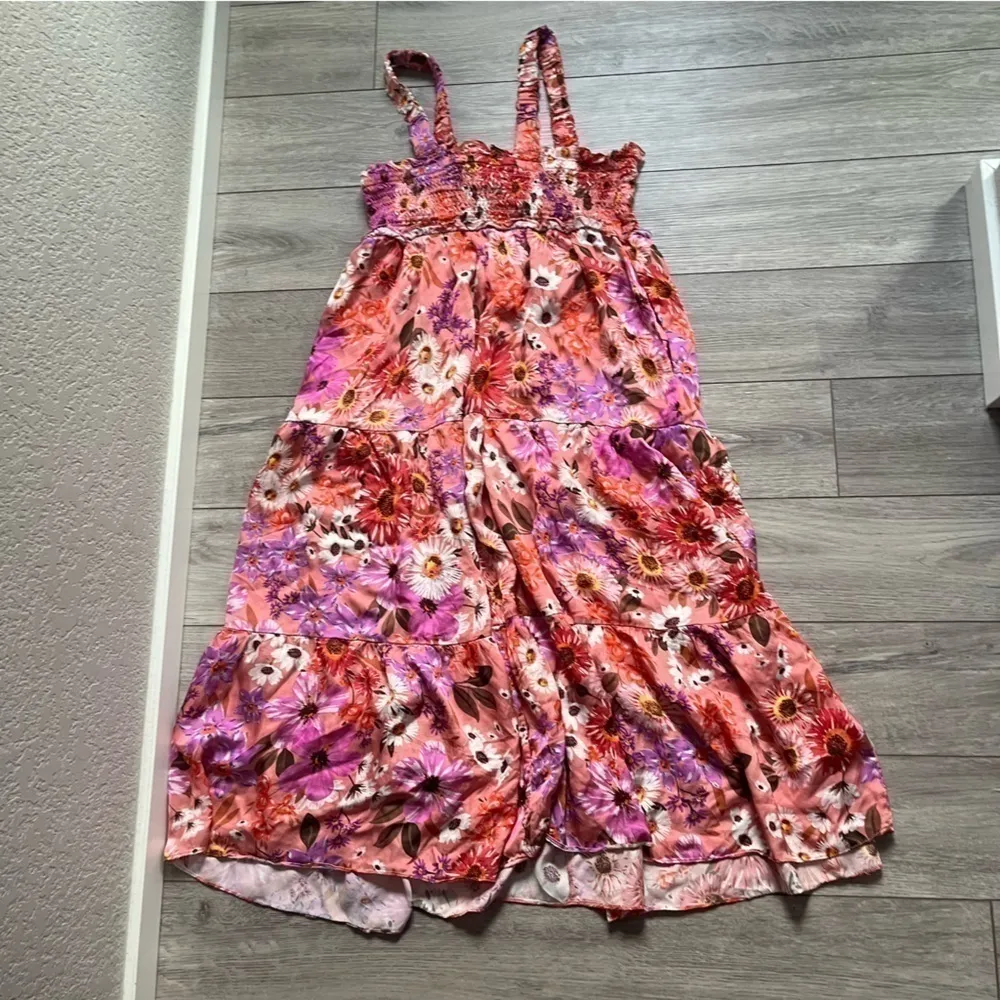 Rachel Parcell NWOT Floral Smocked Tiered Dress - Image 4